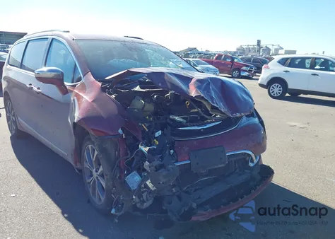 2017 Chrysler Pacifica Limited from USA, damaged, VIN 2C4RC1GG3HR597766